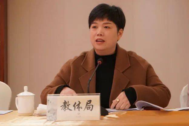 嵊州市副市长史向俊就嵊州市在未成年人文身问题治理方面所做的工作