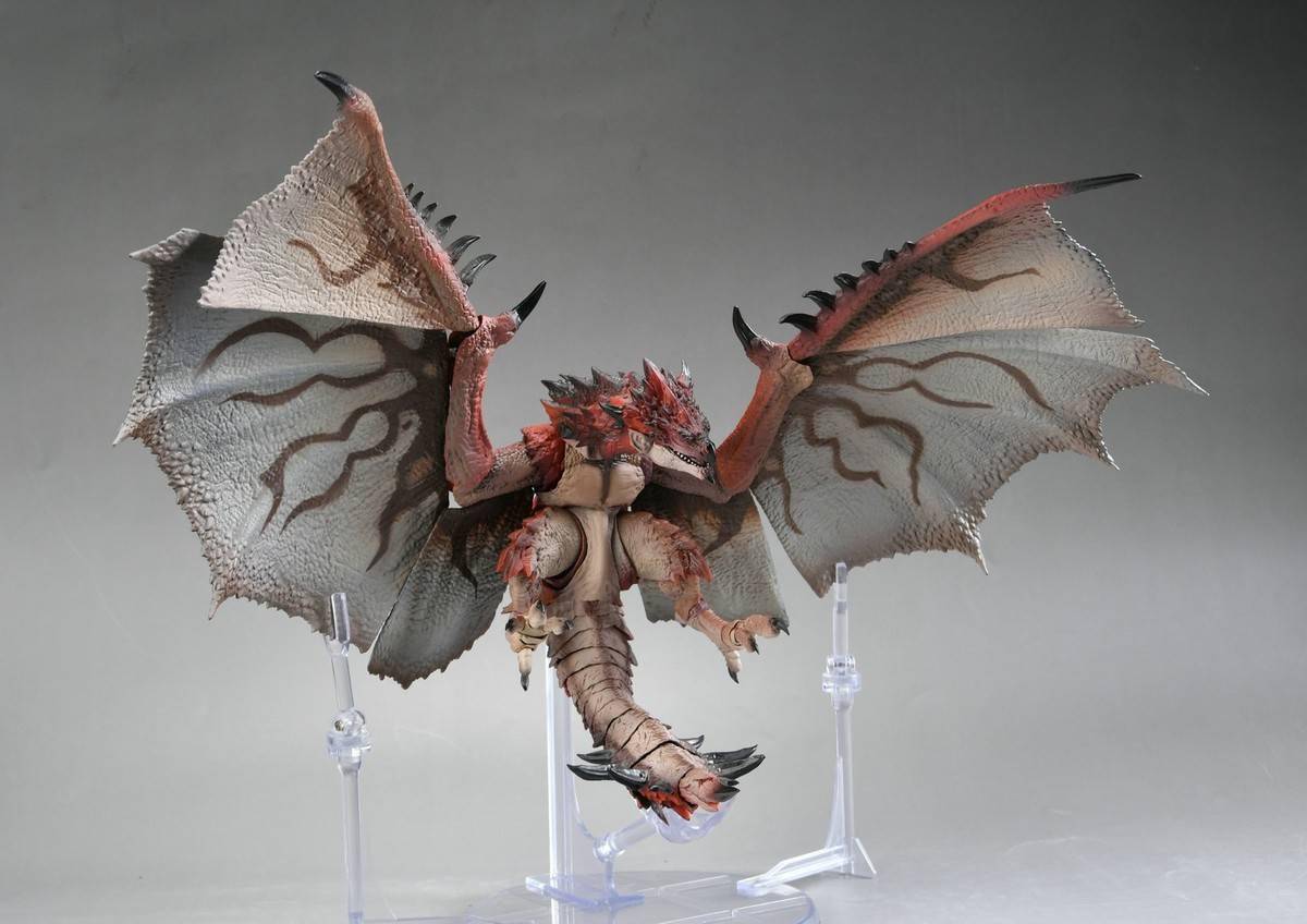 78官测万代shm雄火龙