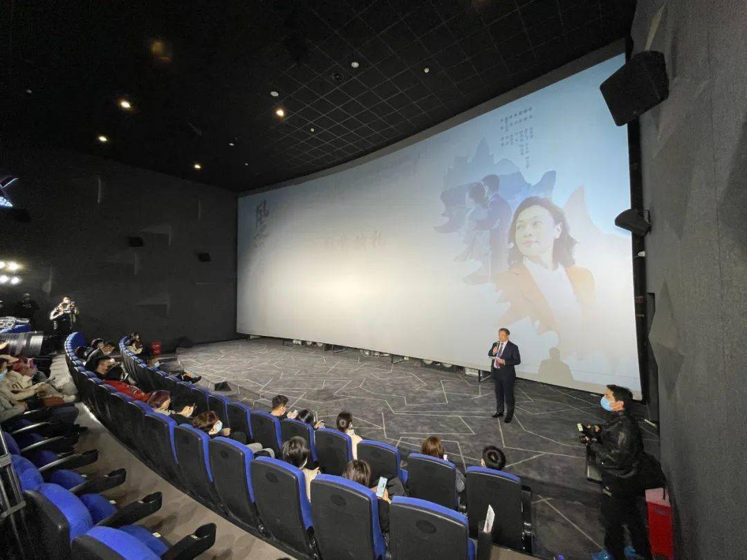 风吹浪涌首映礼大连人自己的电影