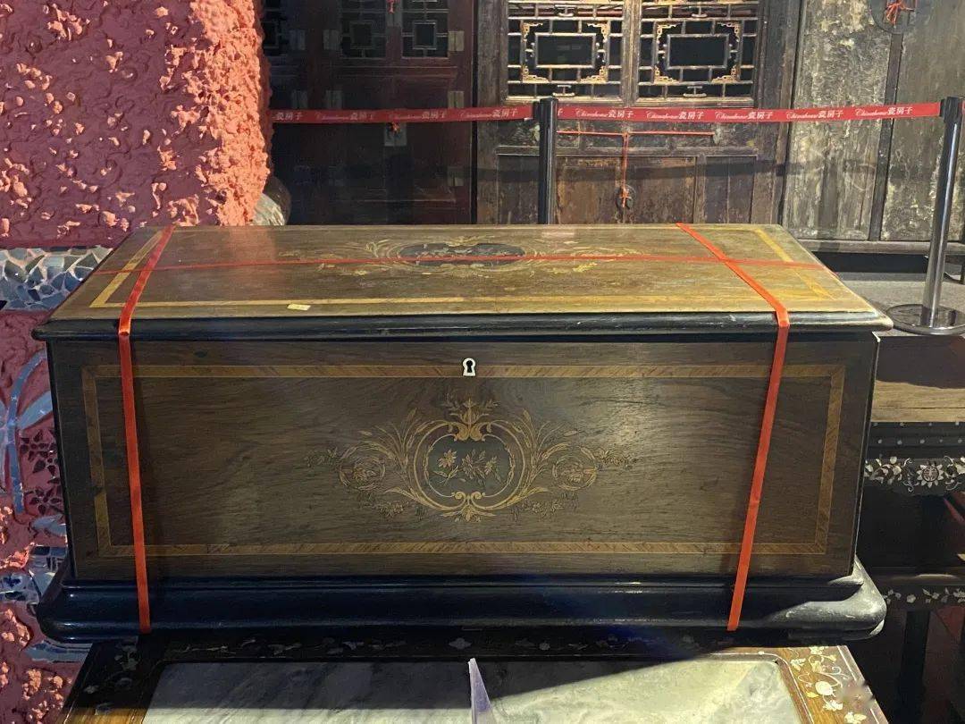 瓷美楼奇 | 清代红木螺钿家具 瑞士八音盒