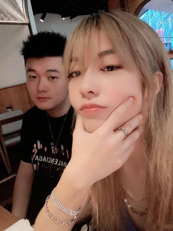 穿越火线绝迹首夺mvp欧欧却事业感情双失意官宣分手