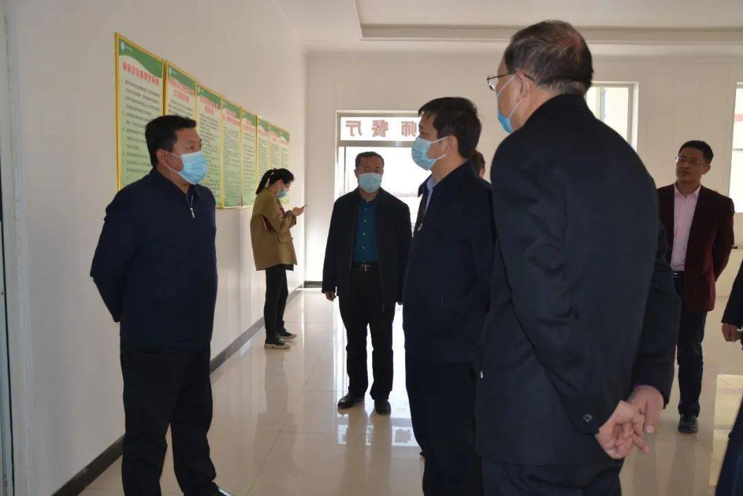 校园动态繁峙县委书记崔峥岭深入砂河中学调研