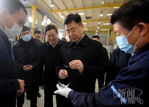 李强到辽宁自贸区营口片区调研
