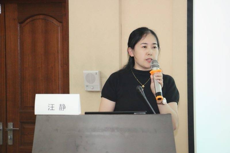 汪静:无影灯下的女指挥官