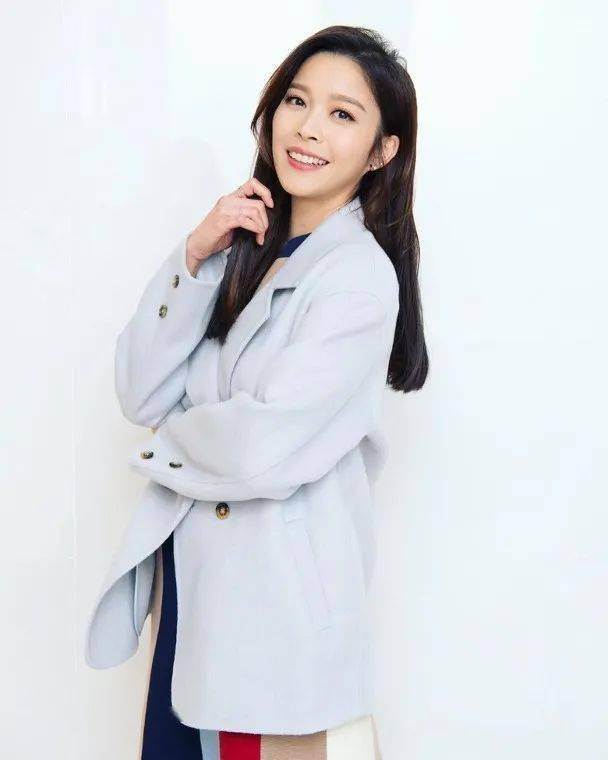 会起用一班备受力捧的小花,包括冯盈盈,江嘉敏,戴祖仪以及赖慰玲等,视