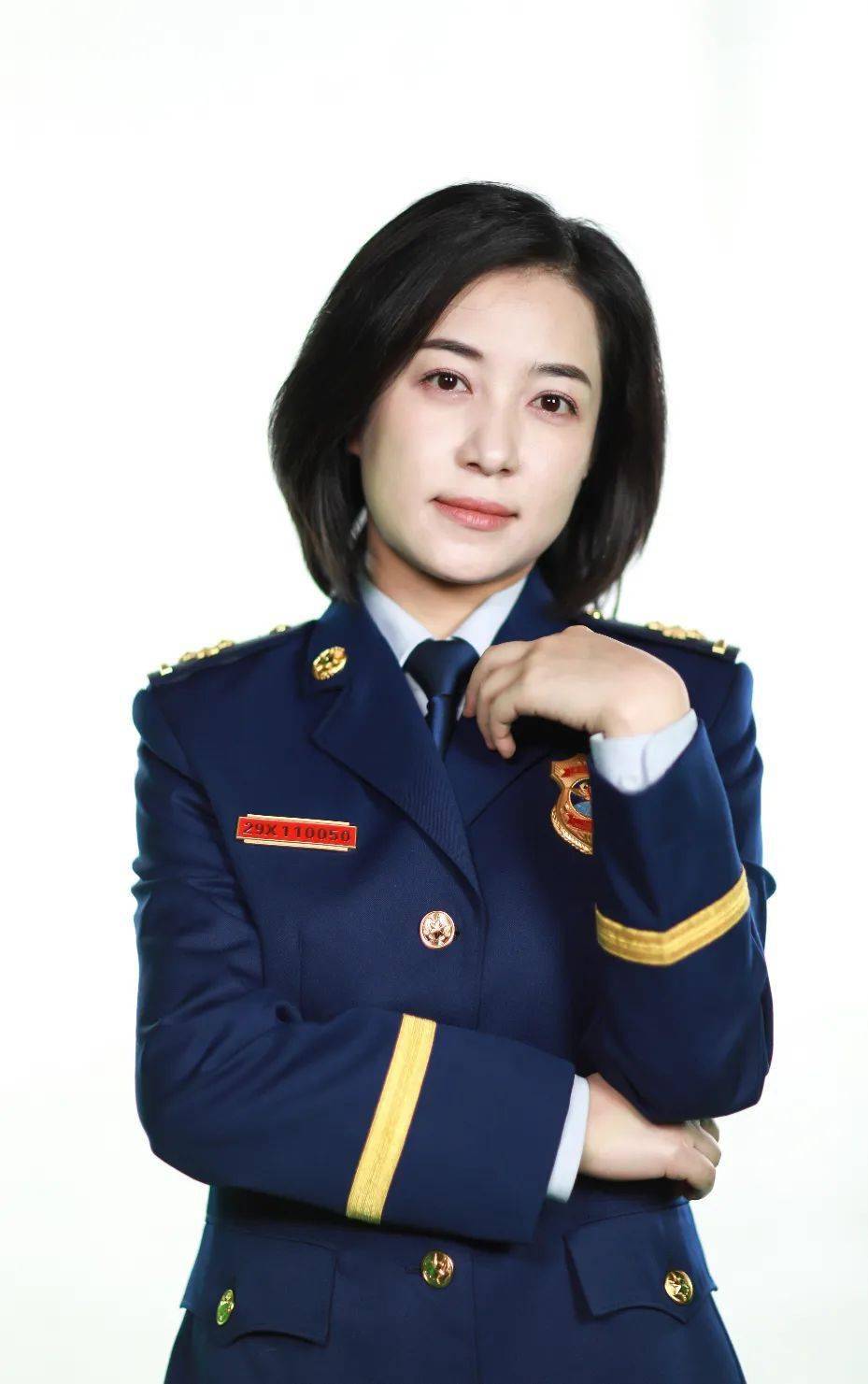 致敬她力量丨你们是映着"火焰蓝"的最美光景_女神