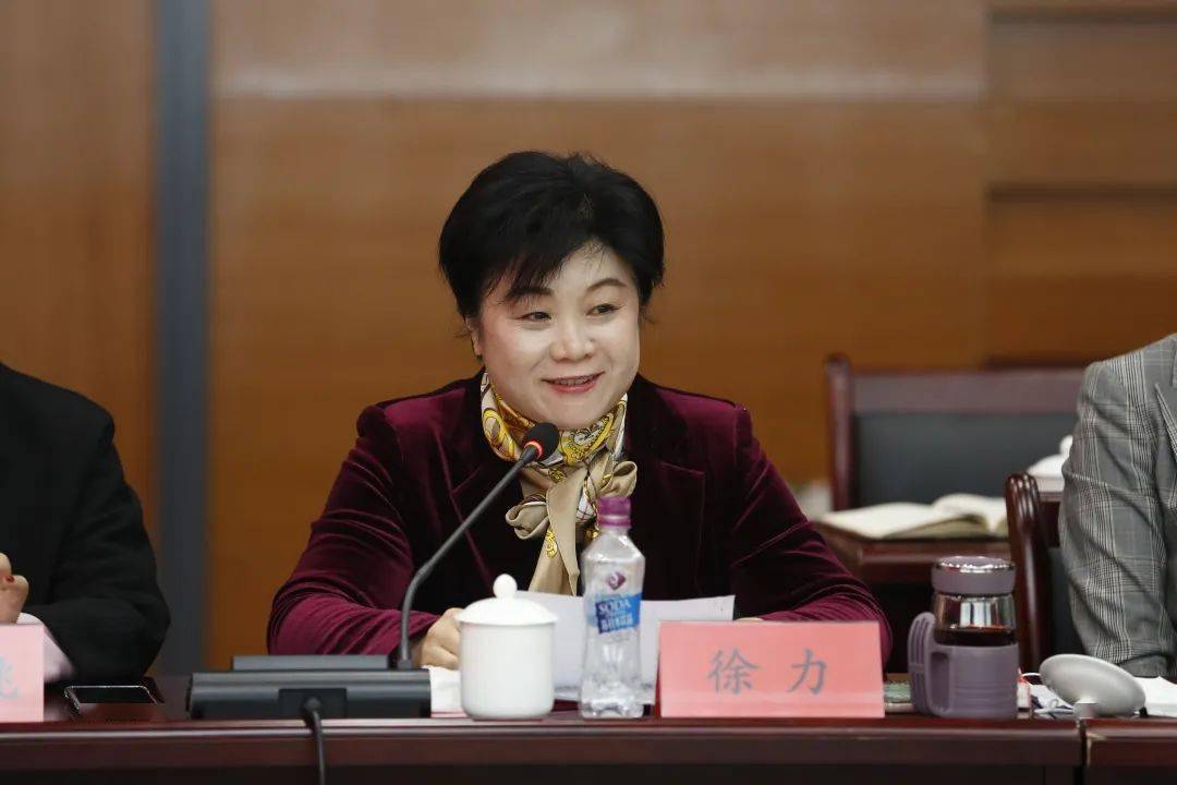 副会长,美通家居集团董事长徐力以"真理的味道是甜的"为发言内核,美通