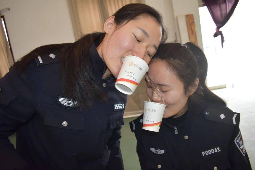 "疫"线巾帼,女神节快乐!_市看守所