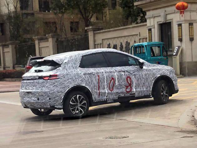 吉利新款帝豪gs谍照曝光 将于年内正式上市_新车