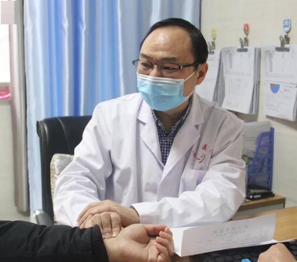 助力好孕之路中医妇科大咖褚玉霞教授赴周口永善医院义诊