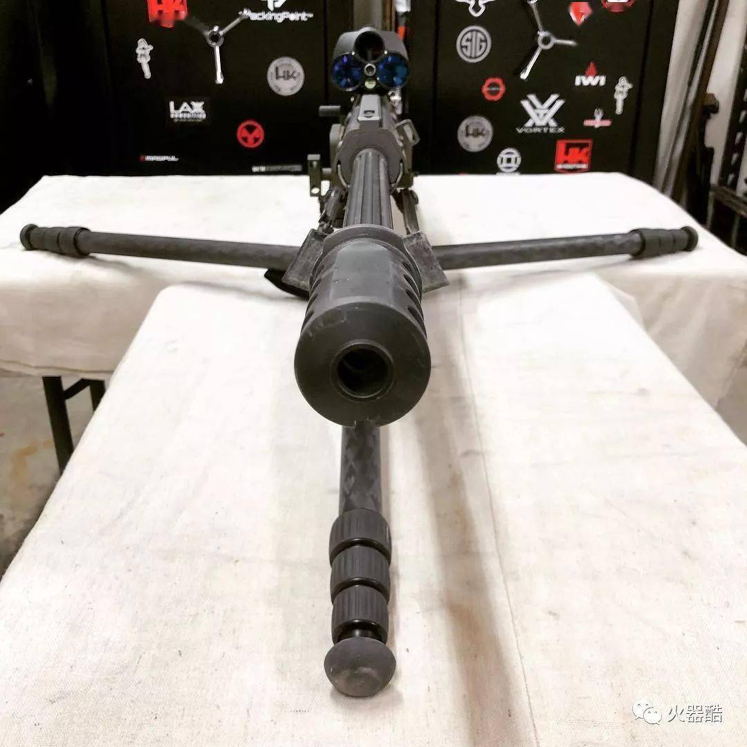 逍遥只打过85式狙击步,扣下扳机的一刻我的感觉是这枪后座怎么这么大