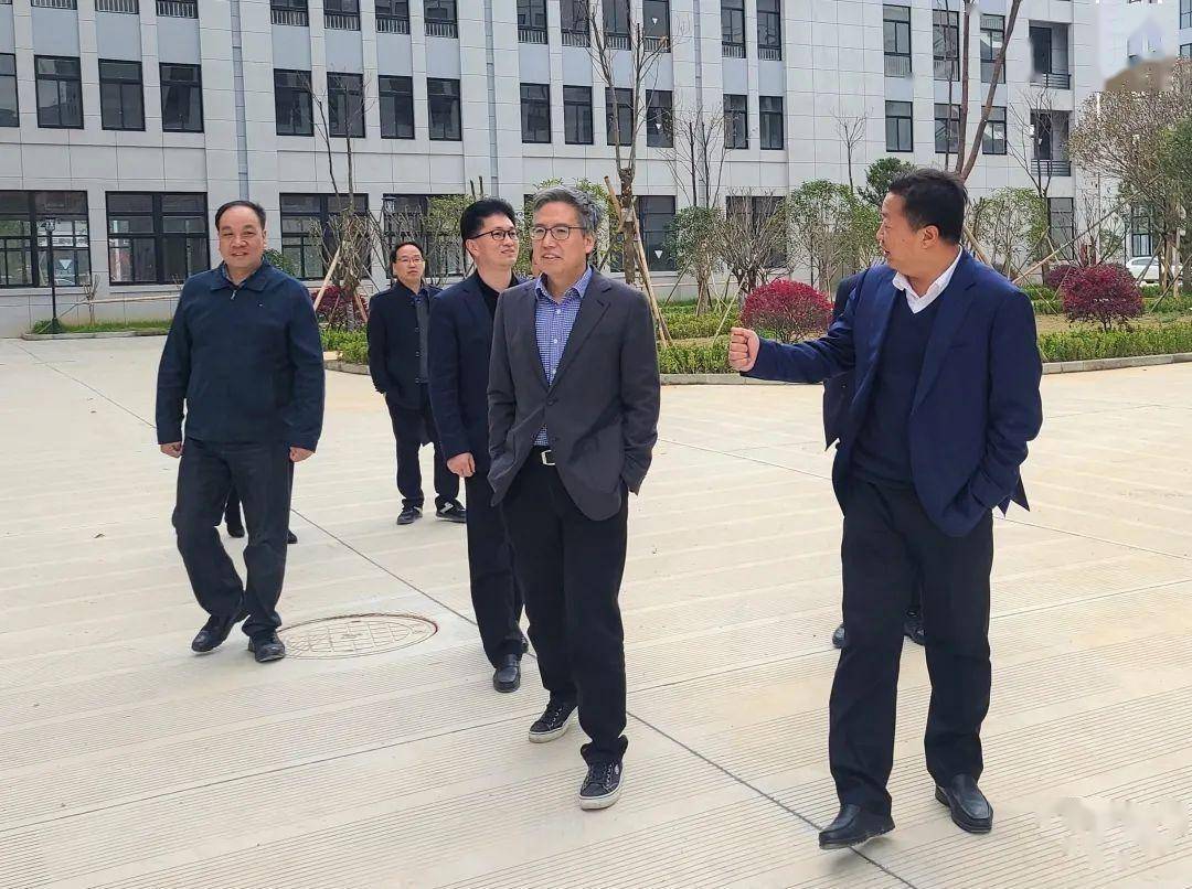 县经济开发区管委会主任,党工委副书记王都旺介绍了开发区工作开展