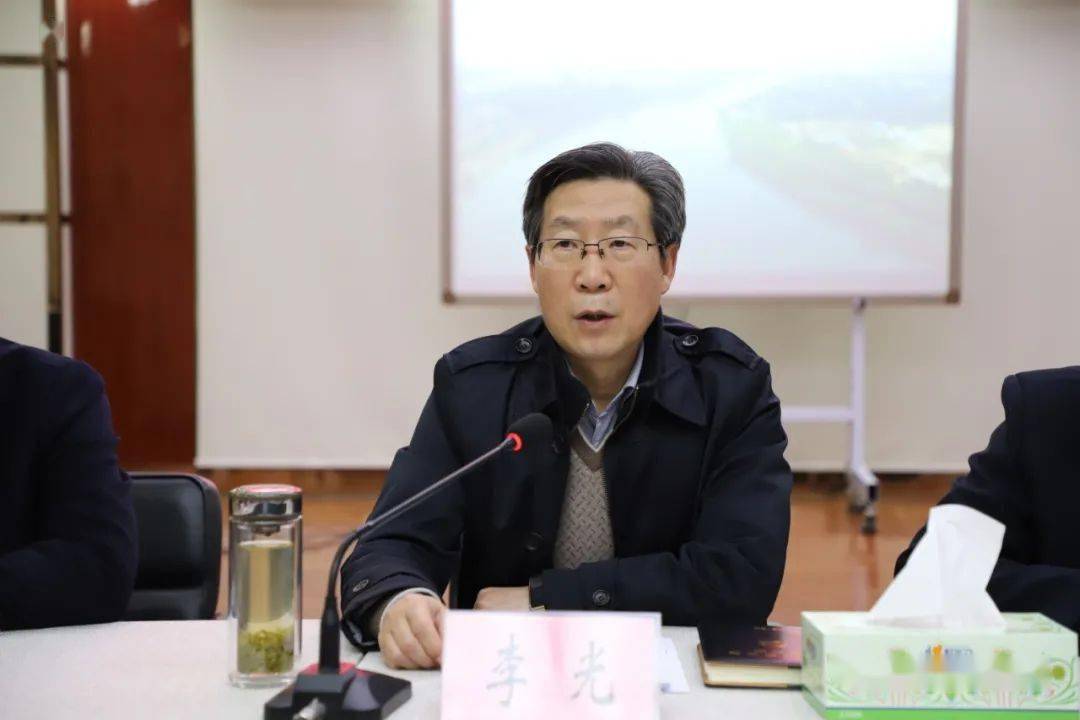 信阳市委市政府对信阳市教育体育局进行年度综合工作考评