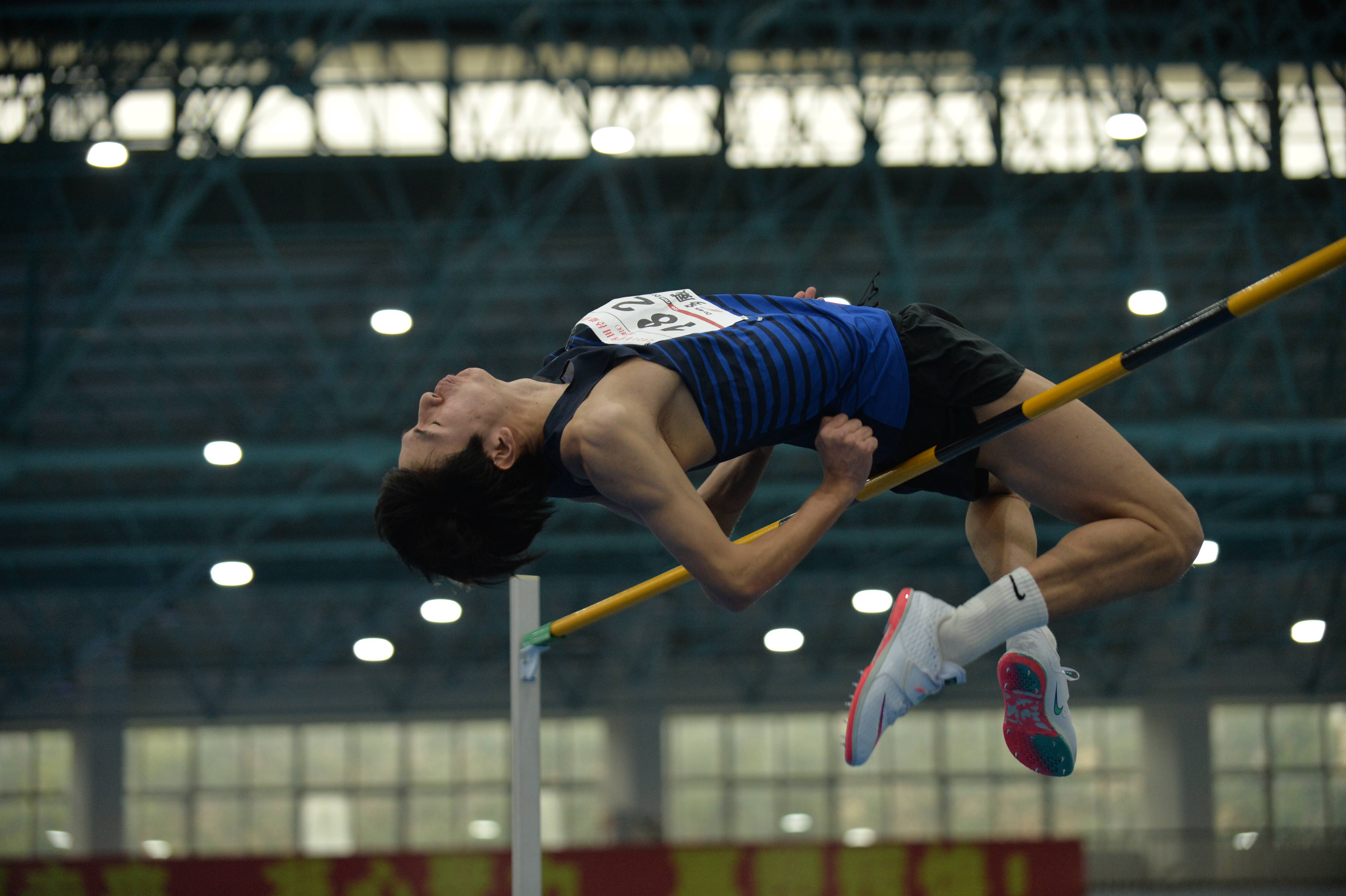 田径2021室内田径邀请赛男子跳高决赛赛况