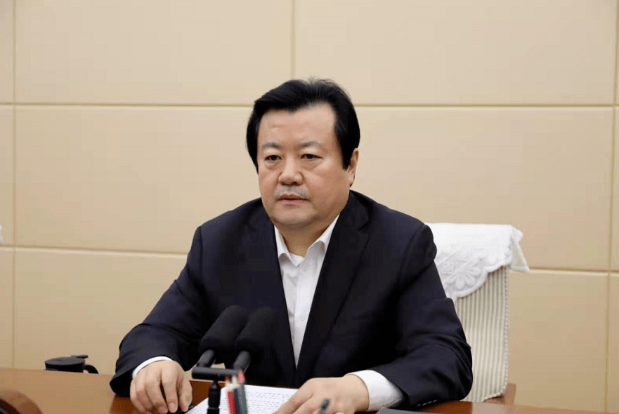 书记薛洪志出席会议并讲意见,市委第七提级巡查组组长马义民出席会议