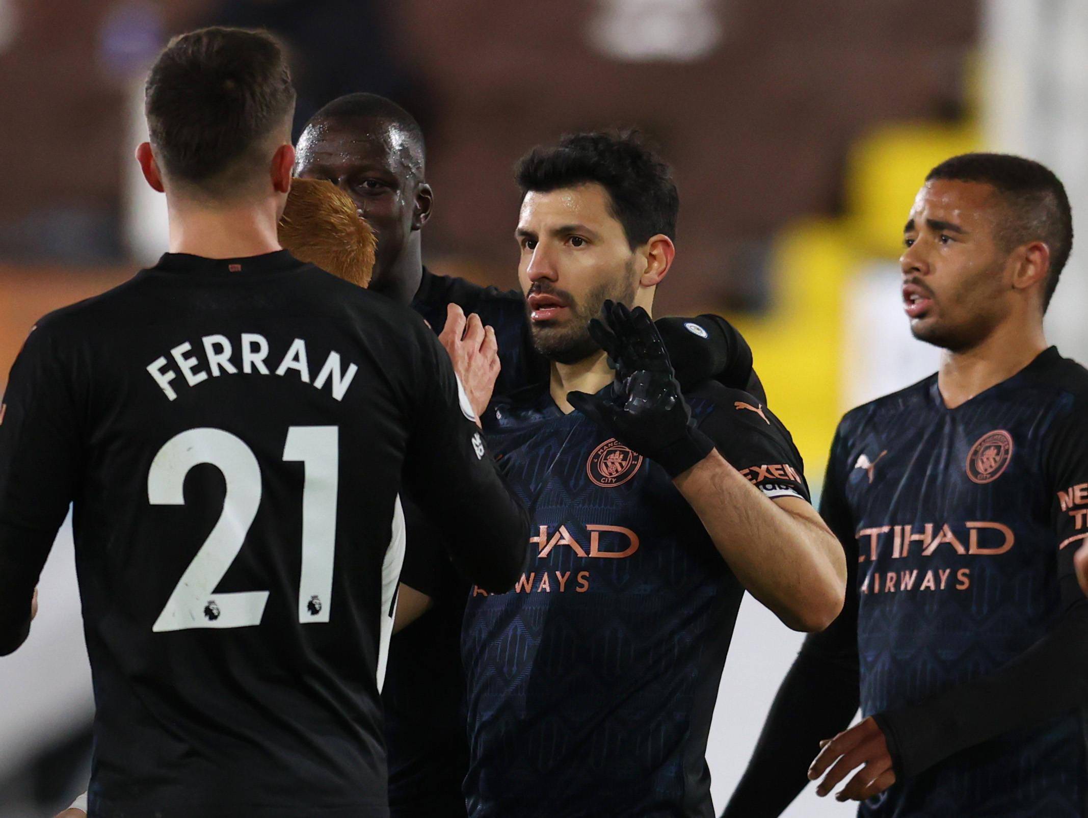 这一球等了417天阿圭罗宣告王者归来最高兴的却是巴萨