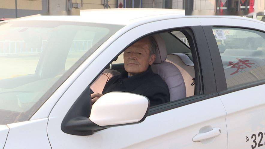86岁老人申领驾驶证 海阳报考年龄最大的一位_李培基