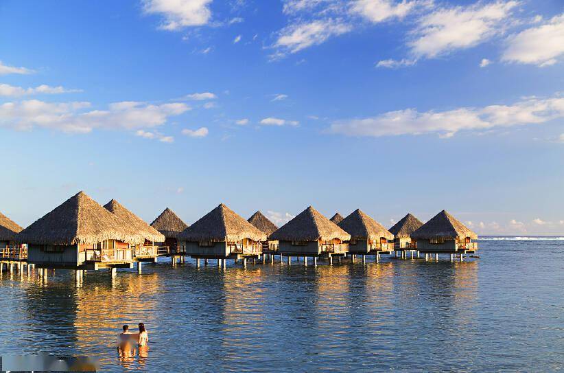 邂逅世界上最美丽的泻湖大溪地艾美度假村