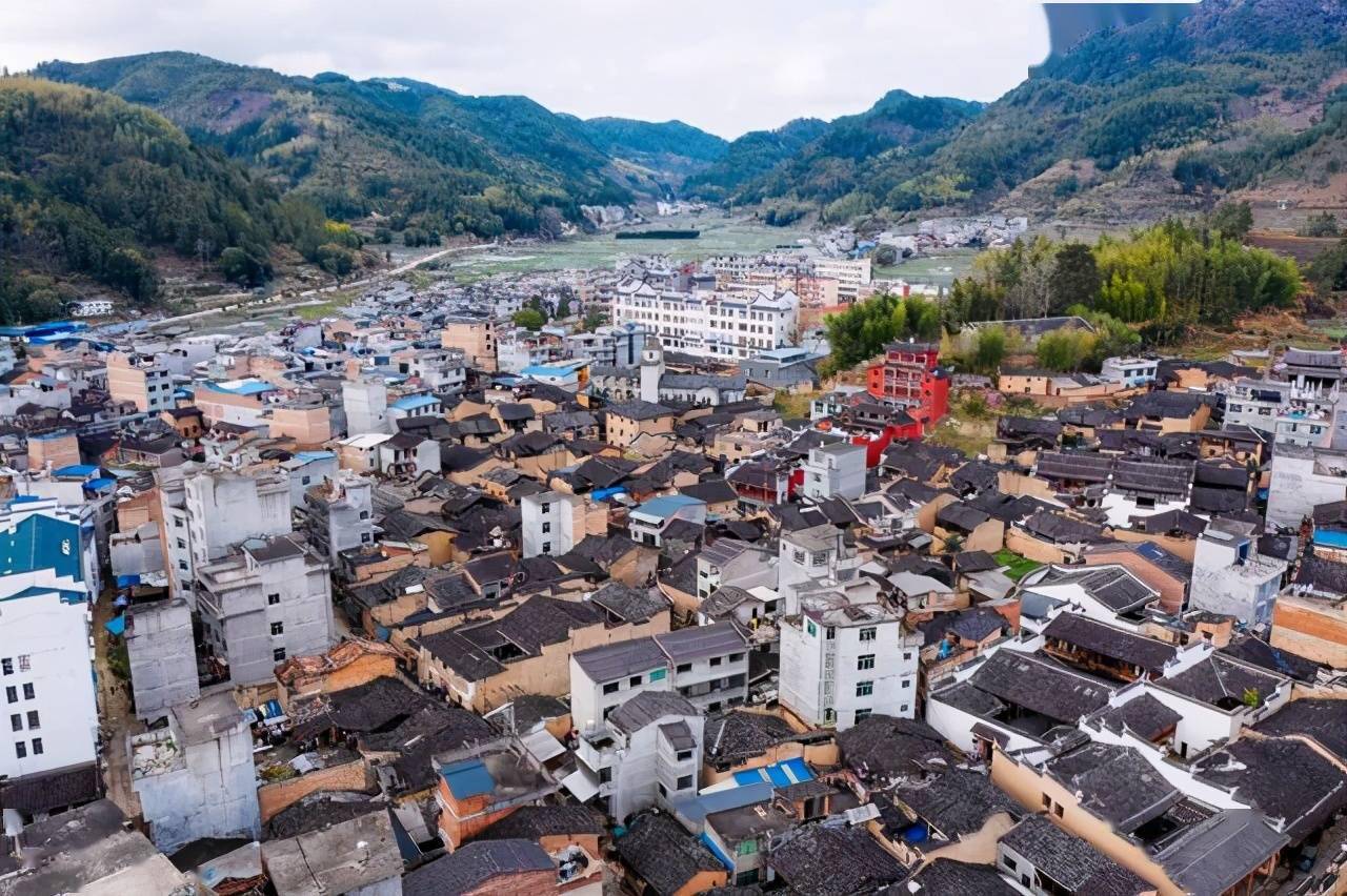 两条溪成就了一座千年古镇,福建大山深处竟还藏着这样的美景