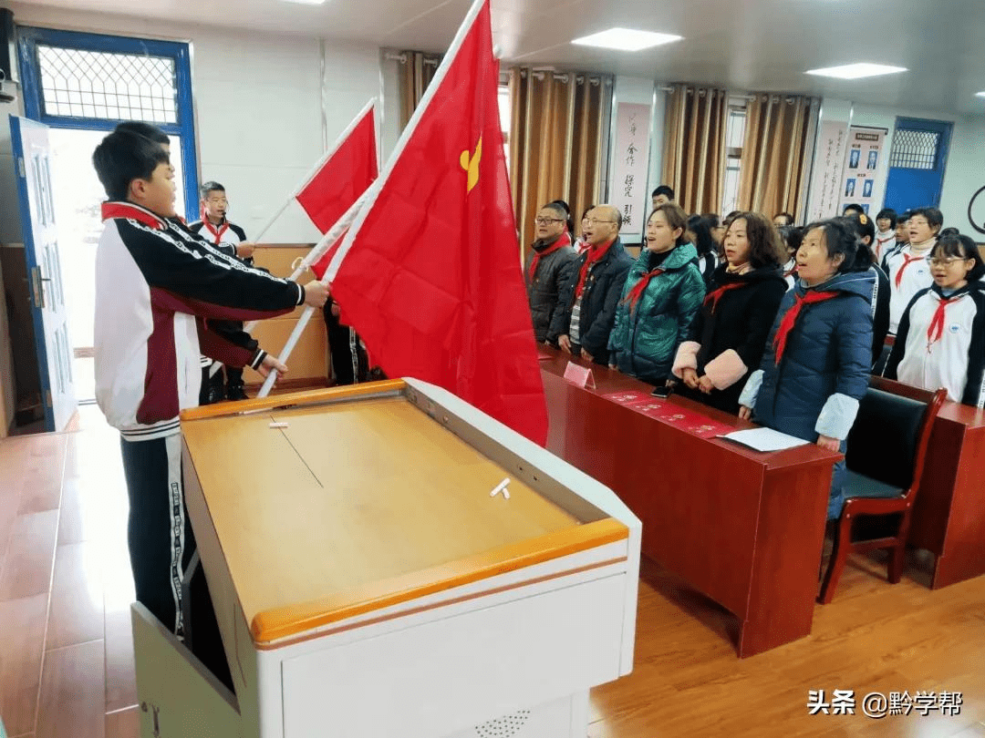 扎根农村教育直至生命最后一刻追忆息烽县温泉中学校长雷燕