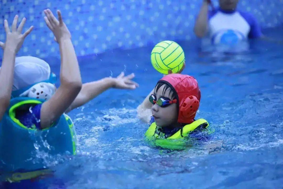 爱玩水的江阴小朋友,水球训练营开始招募啦!_海帆