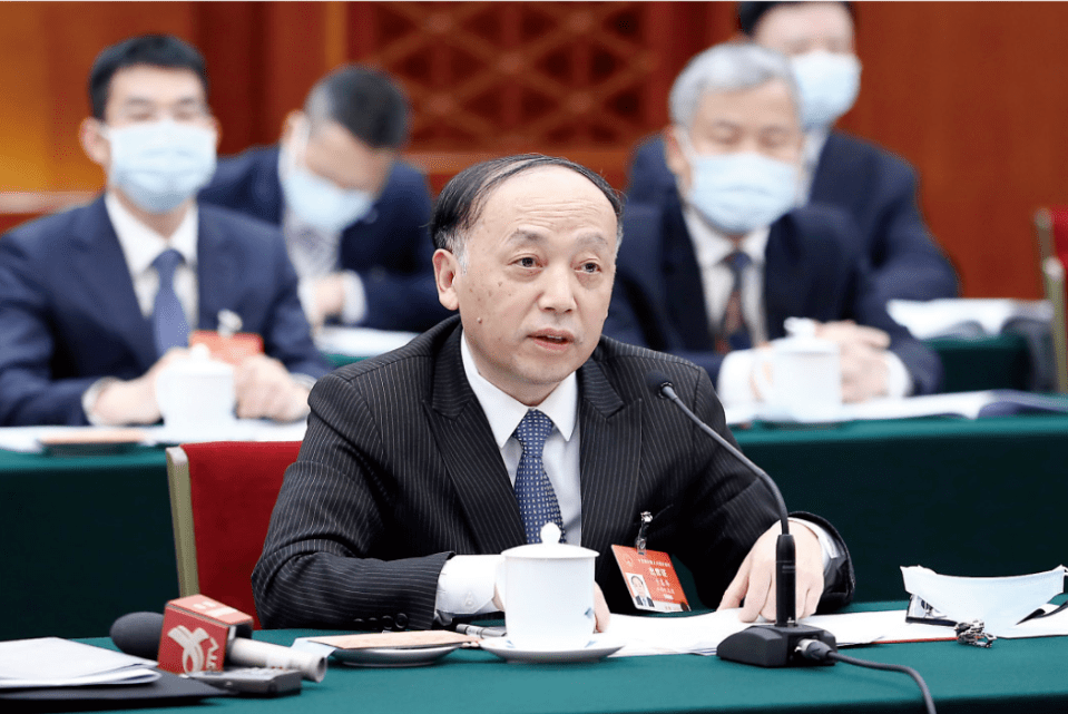 “瓷代表”的“好声音” ——专访全国人大代表于集华_景德镇