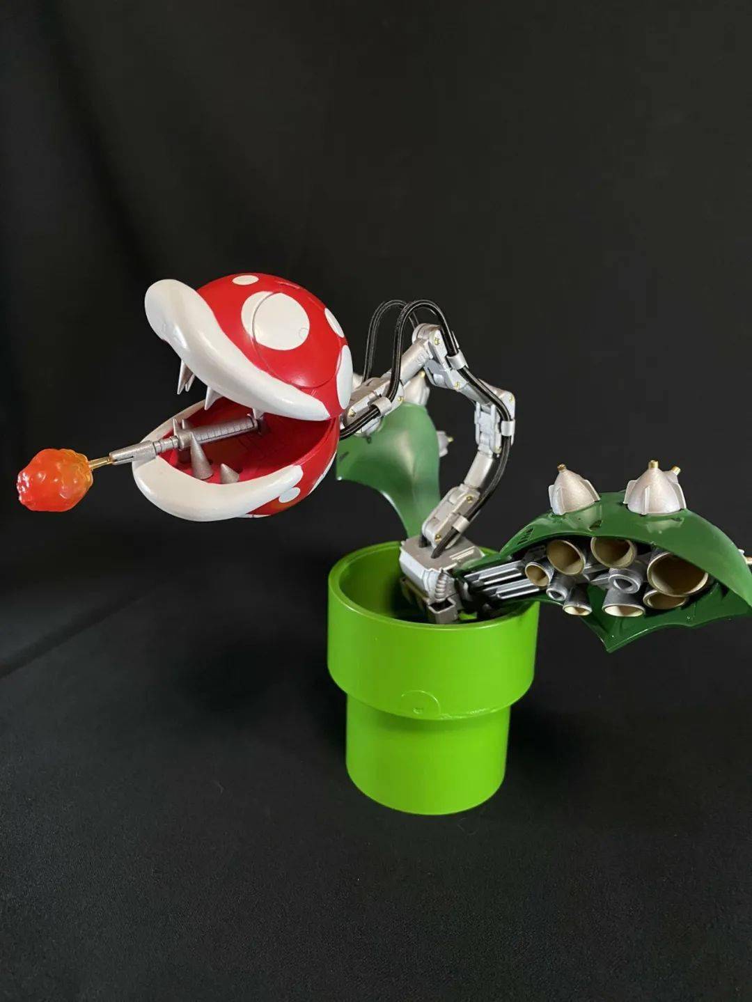 高达版的超级玛丽食人花这脑洞绝了