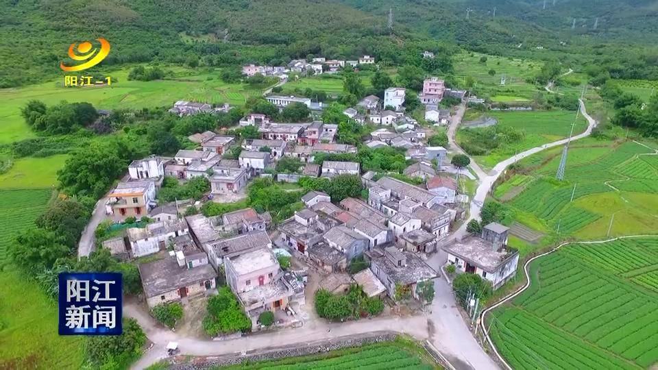 化州同庆竹山村常住人口_湖北十堰竹山鲤鱼沟村(2)