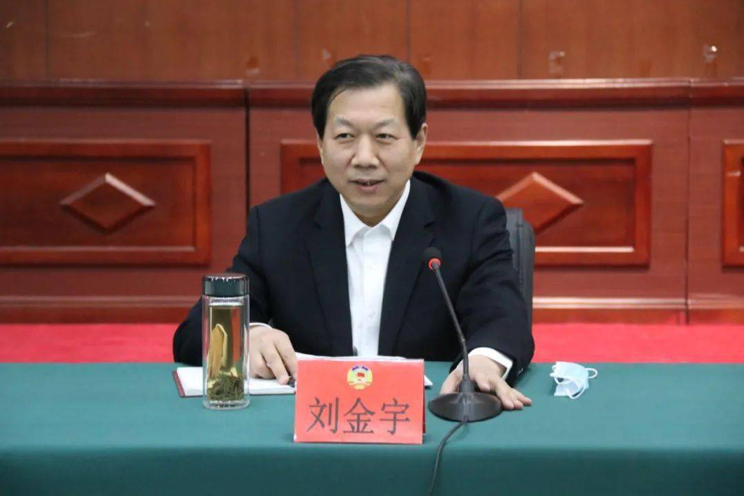 刘金宇,朱继坤等市领导看望出席市政协九届五次会议的部分政协委员