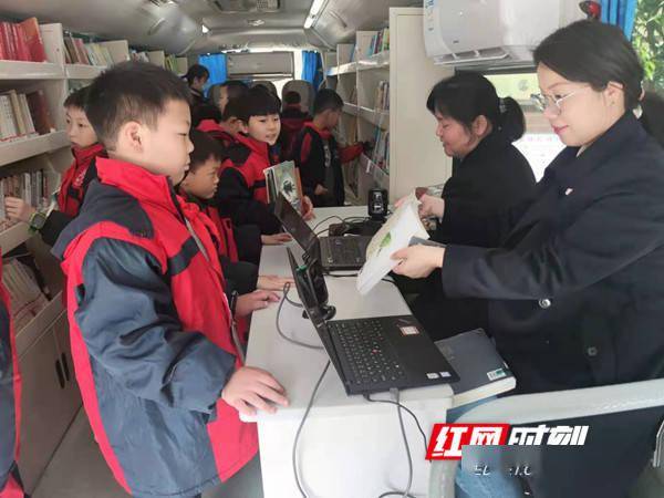这也是长沙市图书馆的流