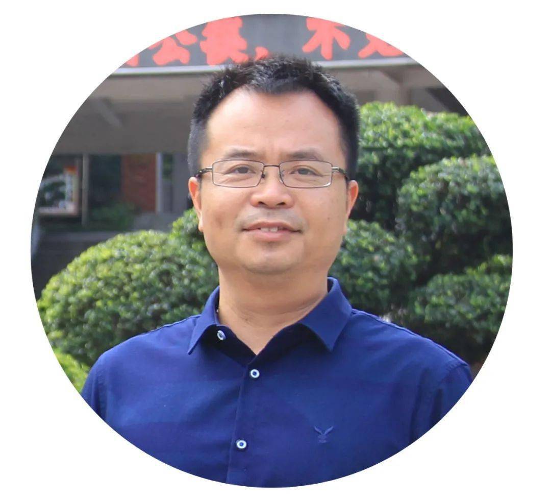 广州市番禺区象贤中学副校长李钜坤初心作引领文化育贤人