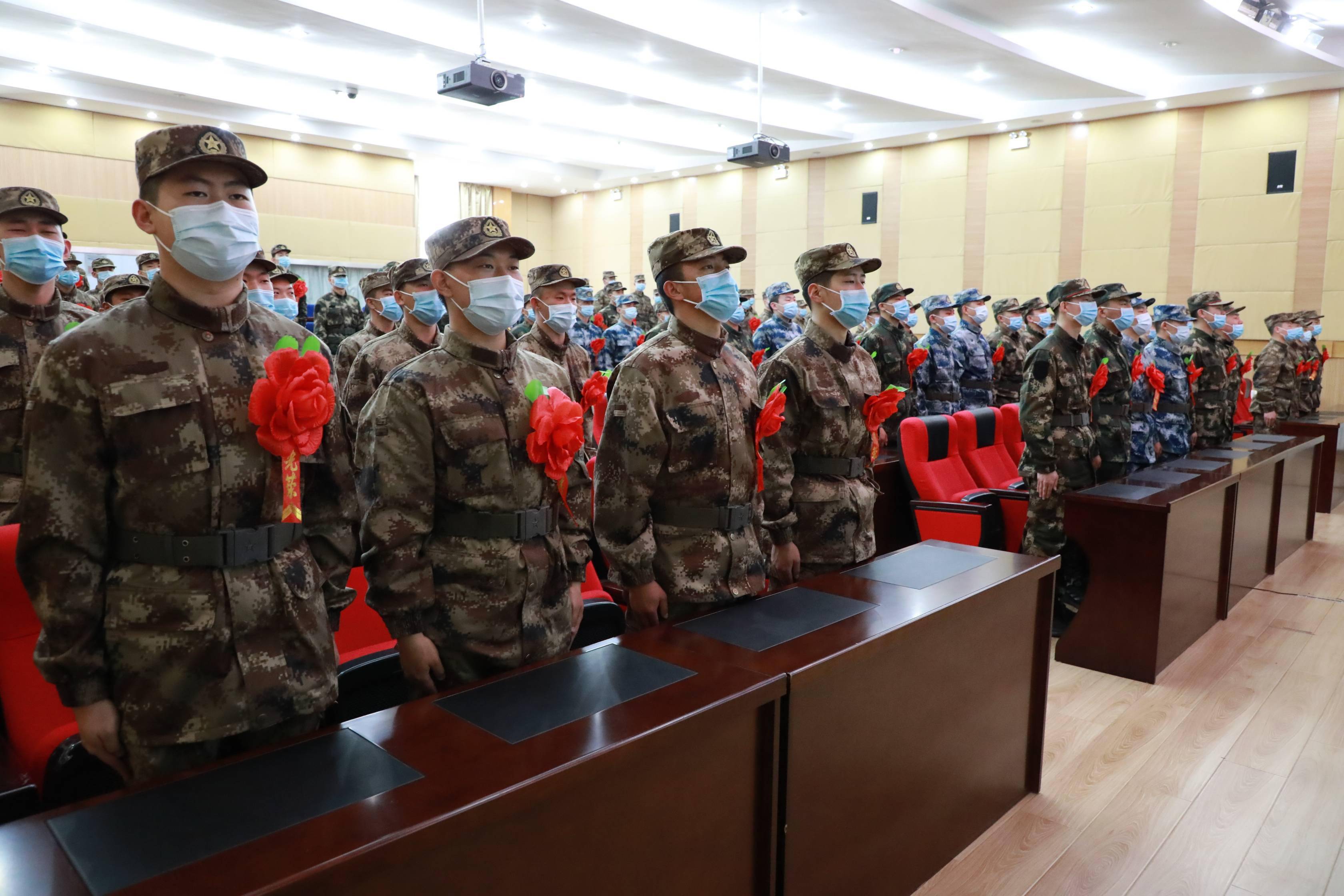 新城区举行新兵欢送仪式