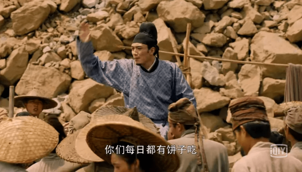 民怨什么什么成语_日什么月什么成语(2)