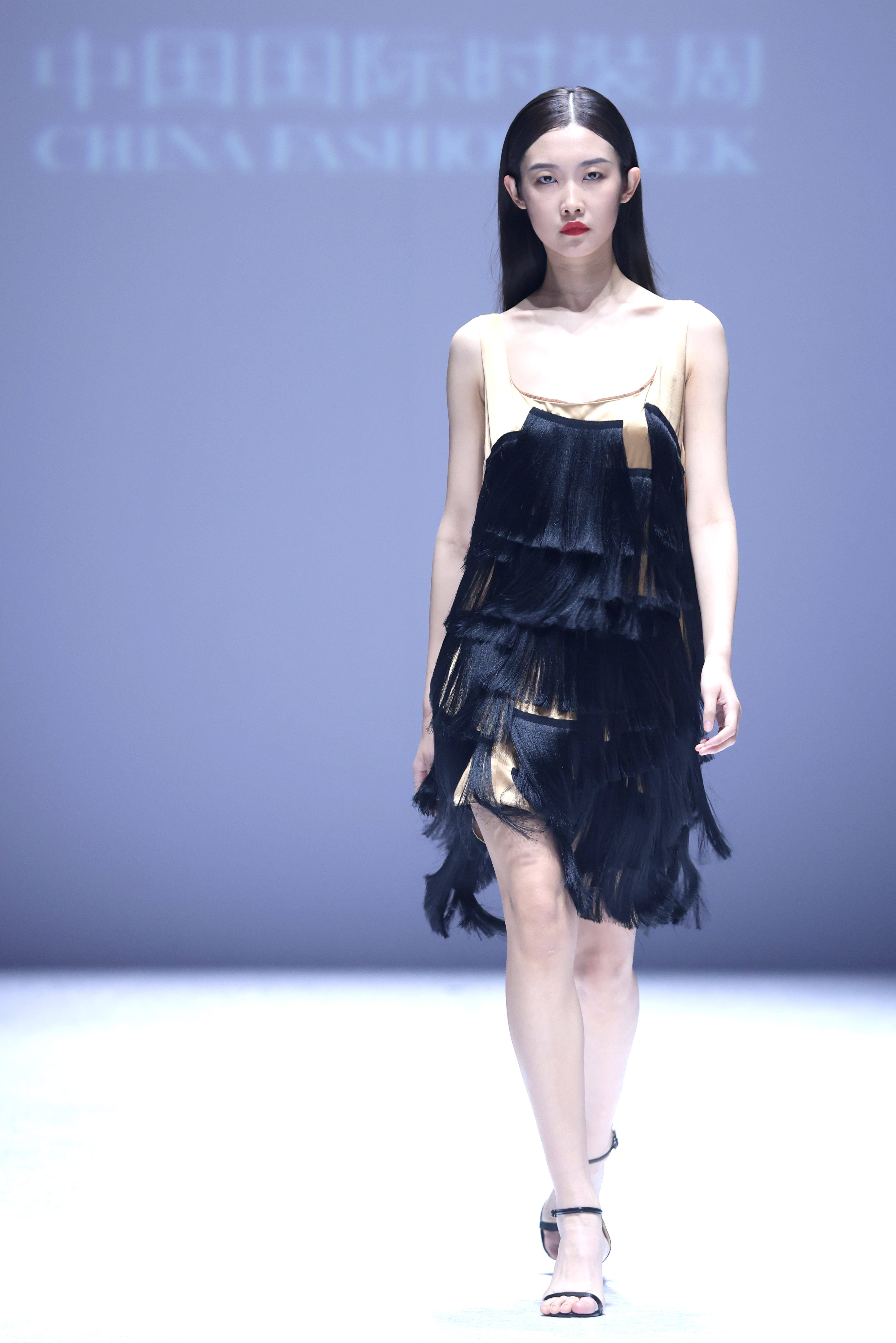 中国国际时装周拉开帷幕