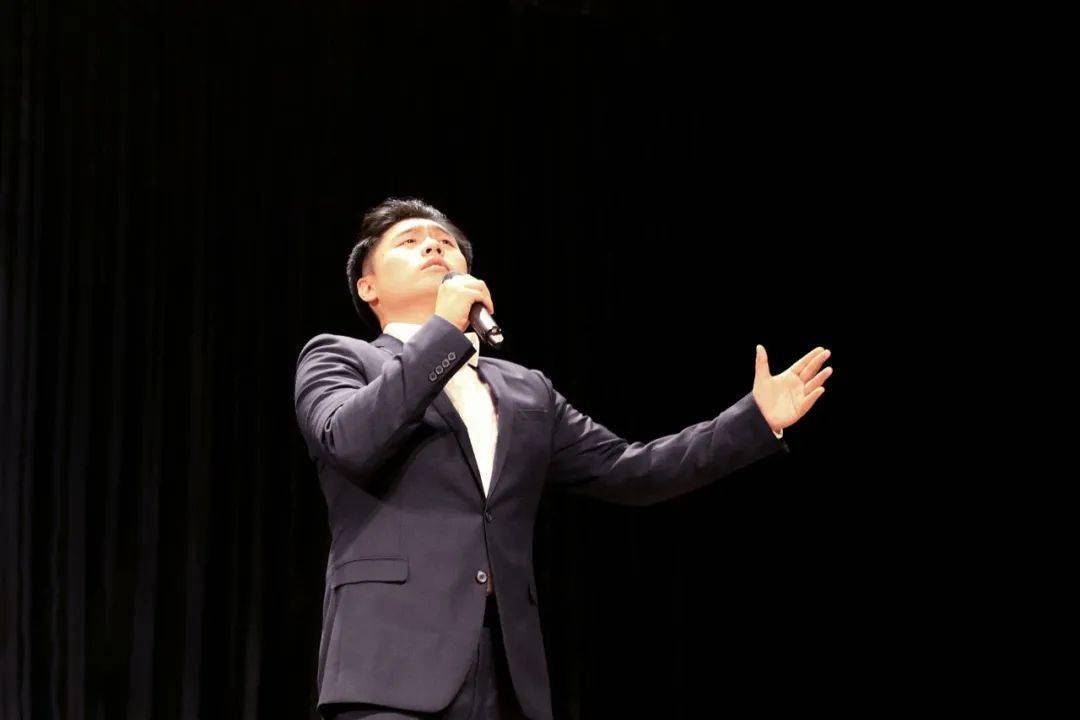 回看我爱你中国上海当代青年优秀歌唱家组合红色经典音乐会落下帷幕