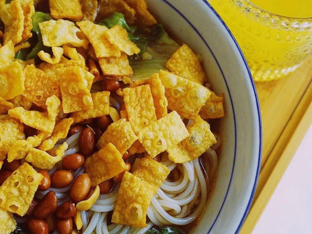 1天卖出3000碗的螺蛳粉秘方不到10块钱在家搞定