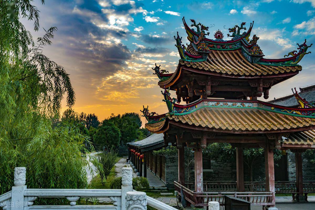 兰陵美酒夜光杯兰香竹影伴书生兰陵欢迎您来