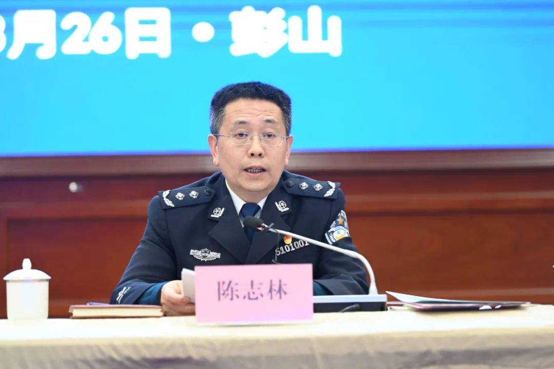 管理局公开发布了聘任公告,接受个人报名和单位推荐,经过了初评,公示