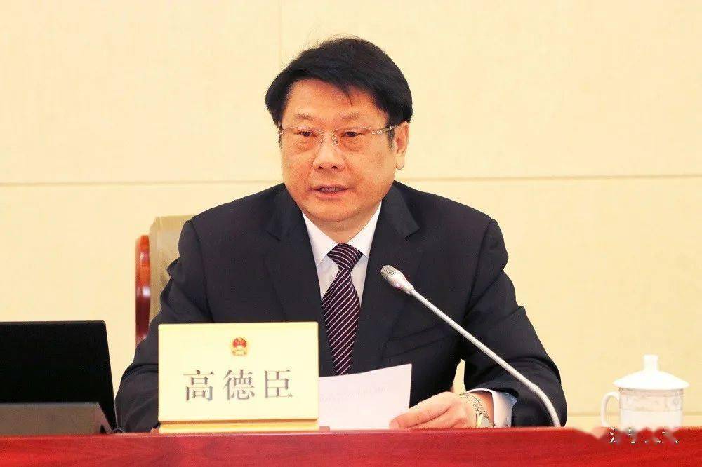 区人大常委会主任高德臣,副主任李国忠,蒋时汉出席会议,区领导樊向前