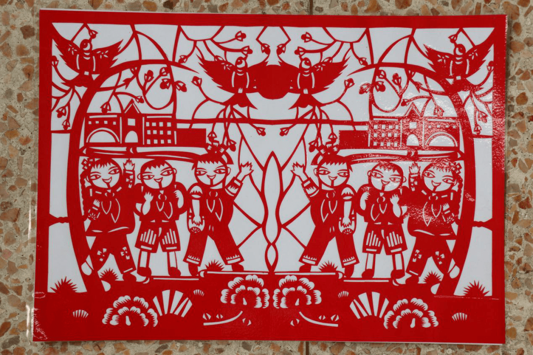 作品获瑞安市中小学艺术节剪纸项目小学组一等奖琳琅满目的作品,你更