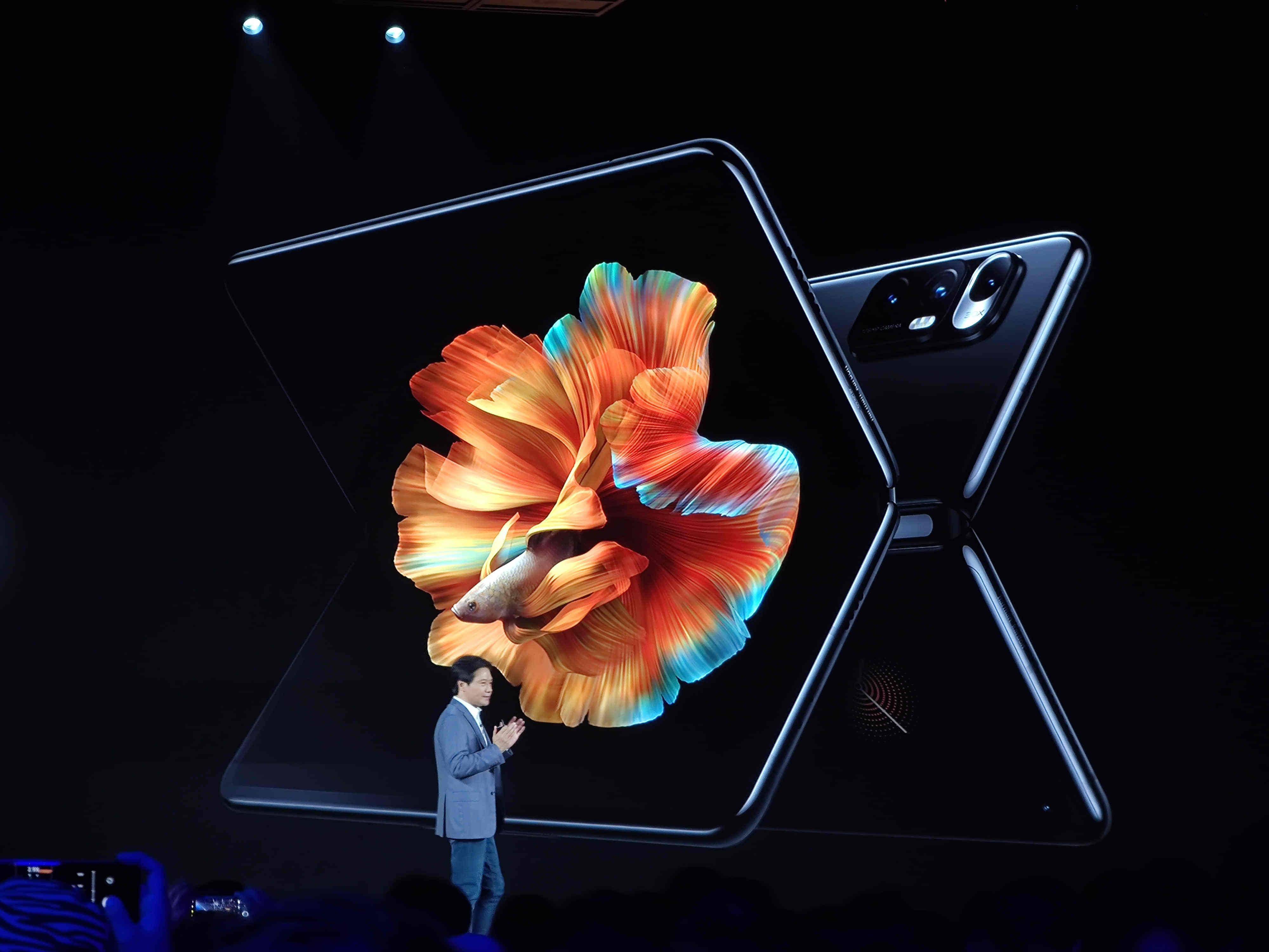 华为,三星迎来强敌,小米mix fold:澎湃芯片 液态镜头_手机