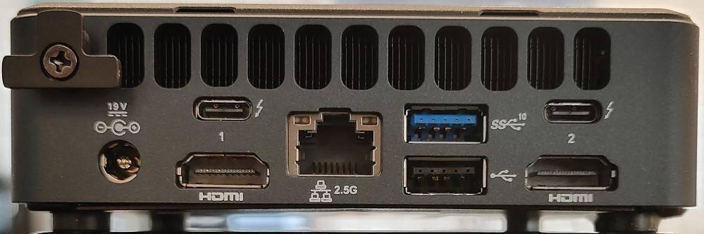 专业的人做专业的事！细致分析专业版NUC11与性能版有何不同_Pro