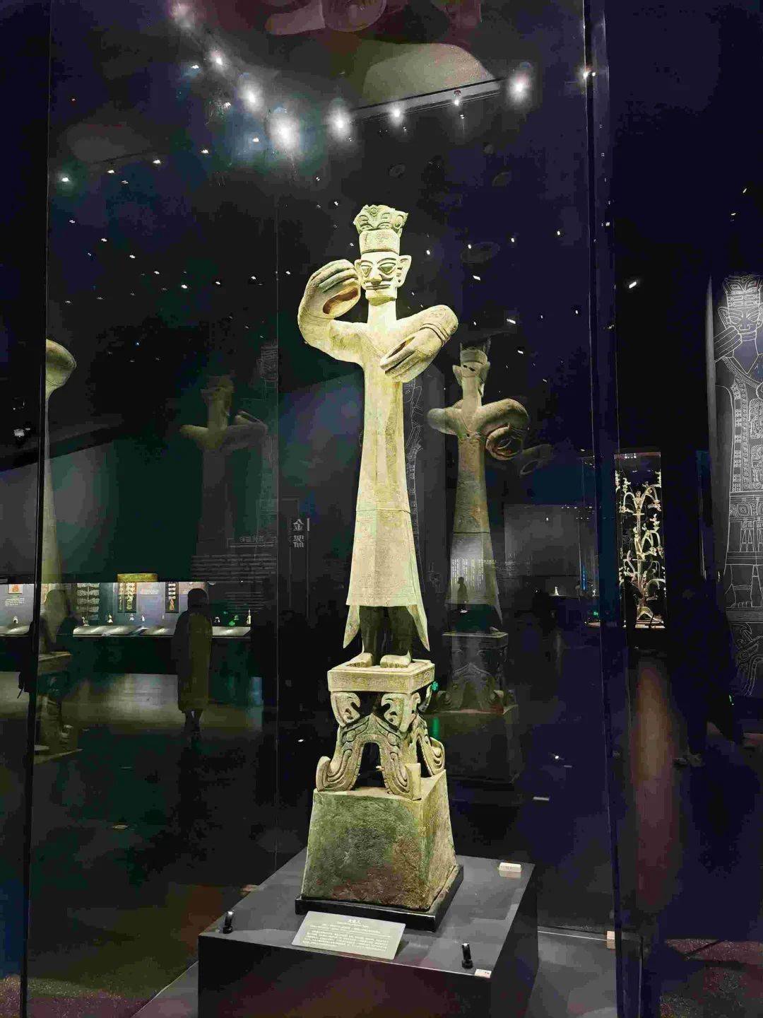 三星堆:未知的世界最令人着迷