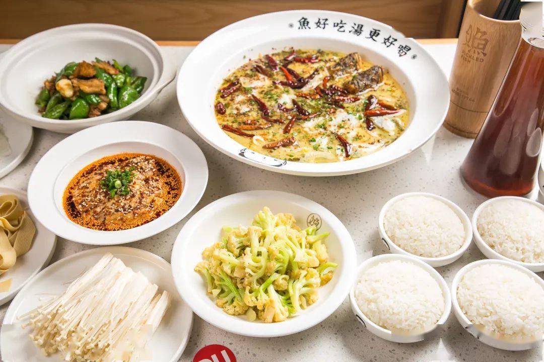 天河佳兆业广场￥112秒311元4人酸菜鱼套餐鱼肉q弹爽滑口水鸡辣椒炒肉