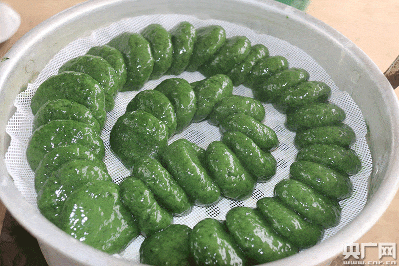 江西上栗:小小清明果,浓浓节日情_艾叶