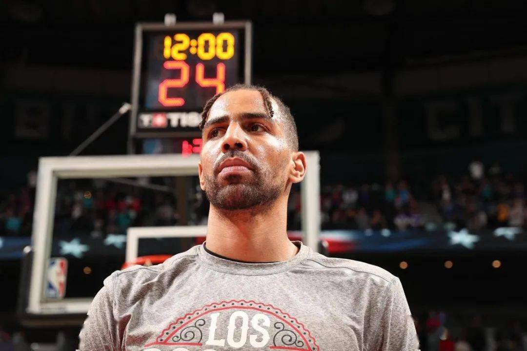 那个让哈登给他替补的男人,退役了_塞弗罗沙