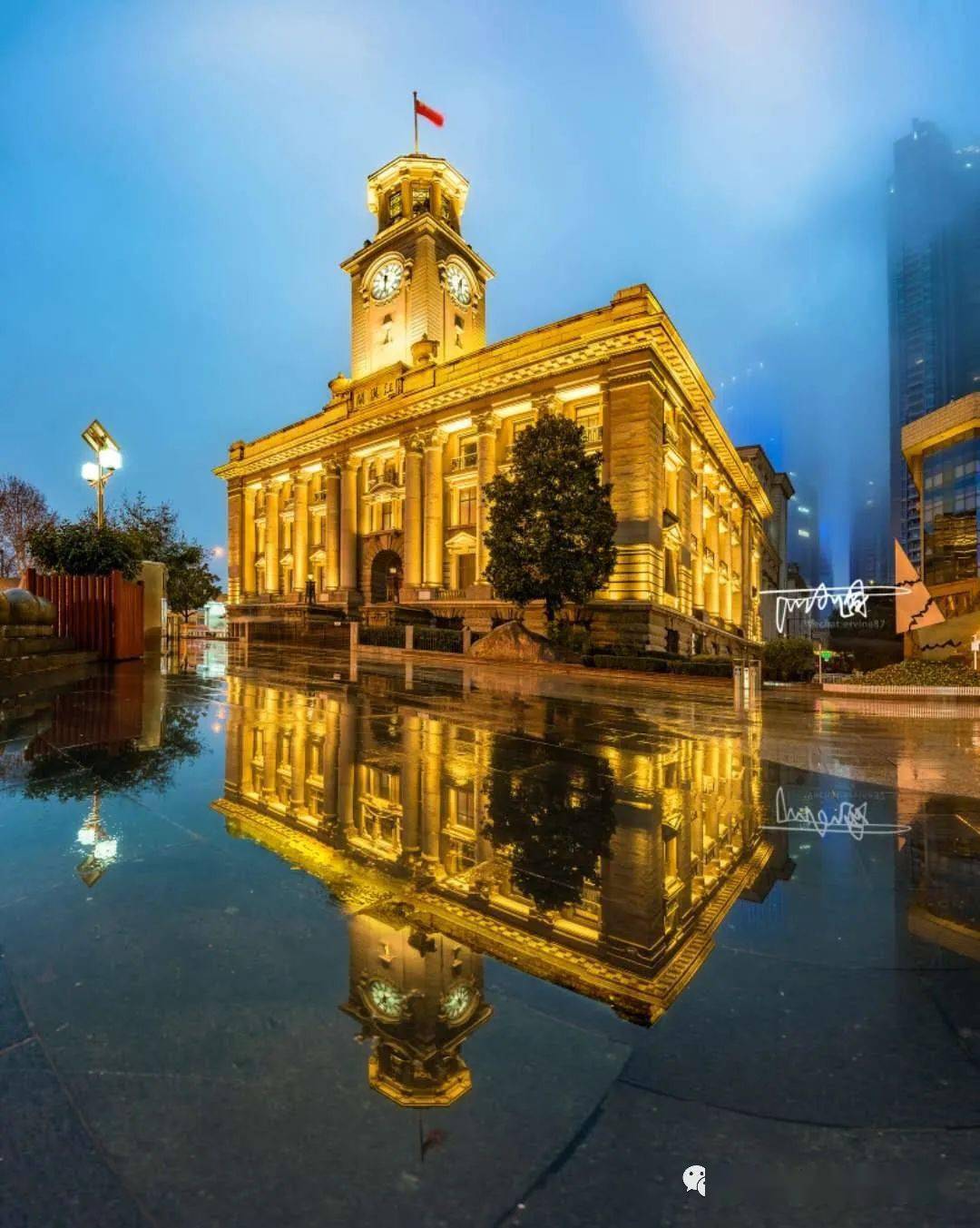 江汉关的钟声见证百年繁荣青山港几经变迁曾经热闹的塔吊码头变身网红