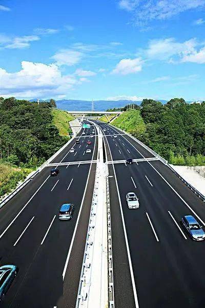 兰考至沈丘高速兰考至太康段,沈丘至卢氏高速沈丘至遂平段.