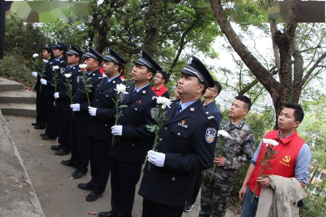 维护和保卫人民新政权的同时,敢于当向导,配合野战军主力部队进山剿匪