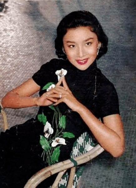 张爱玲:唯独旗袍和美人不可辜负